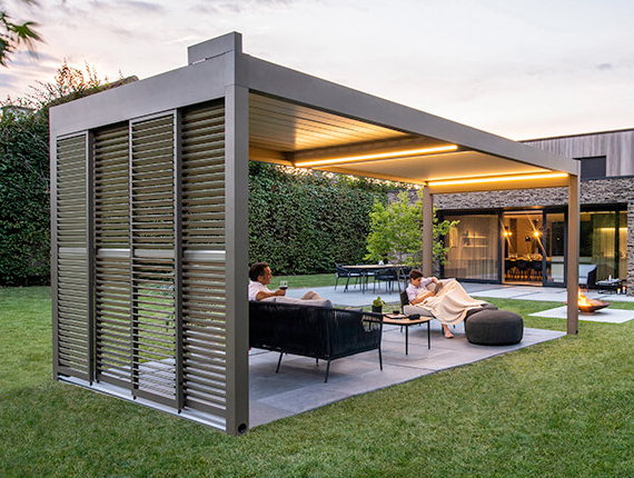 Pergola à lames orientables - Le Store Parisien - Saint-Germain-en-Laye