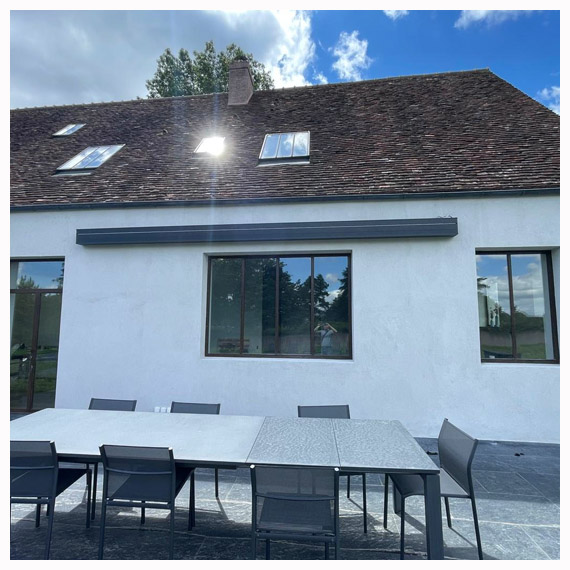 Votre store banne de terrasse et balcon à Elancourt  - La Fermeture Parisienne